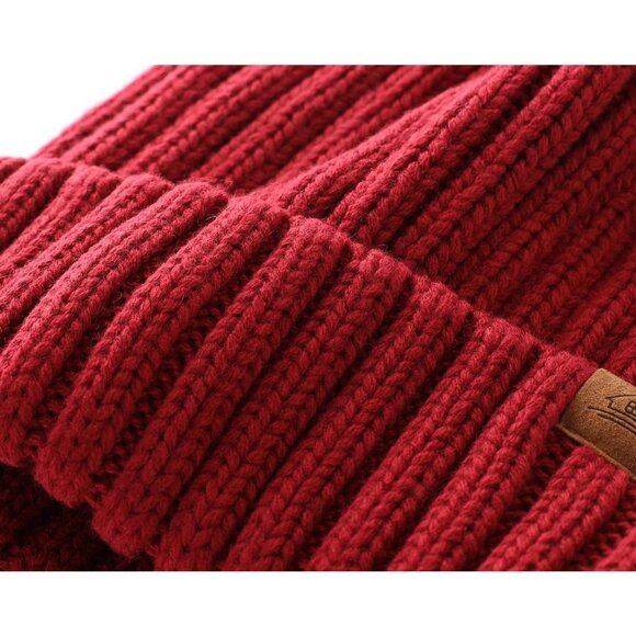 Men Red Ribbed knit Beanie Hat With Cuffed Brim and Small Leather Logo Patch - Picture 6 of 8